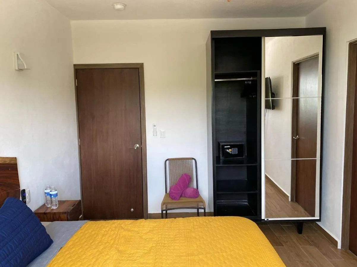 Amazing Villa Inside Tulum Country Club Akumal Holiday home