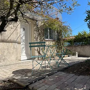 Confortable Au Calme Avec Acces Piscine Et Parking , Bouc-Bel-Air France